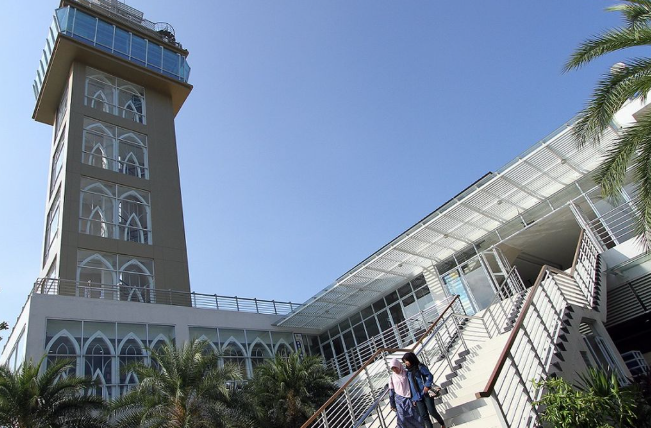 RAMADHAN BATAM TARAWIH + SHOPPING RAYA FROM PASIR GUDANG (2D1N)